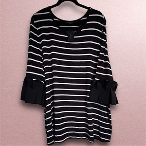 Lane Bryant super cute black & white stripped shirt with fancy sleeves. 18/20